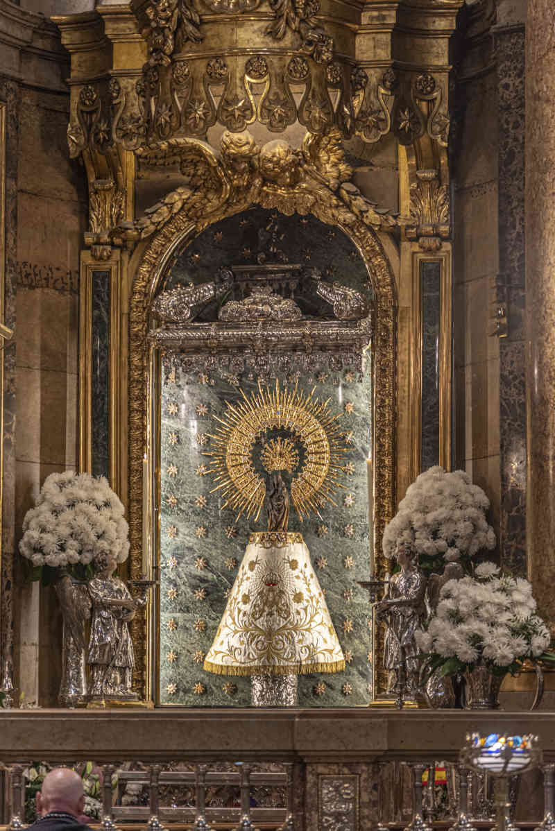 Zaragoza 024 - basílica de Nuestra Señora del Pilar - la Pilarica.jpg